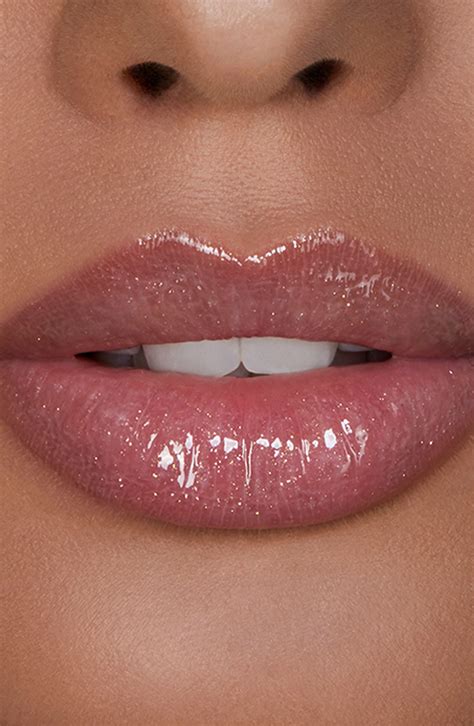 ultimate lip gloss  breaks   rules