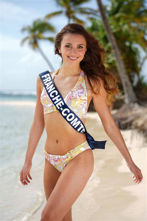 Miss Franche-Comté (Marion Navarro) en maillot de bain