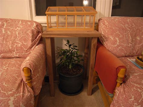 Table With Inset Greenhouse : 5 Steps - Instructables