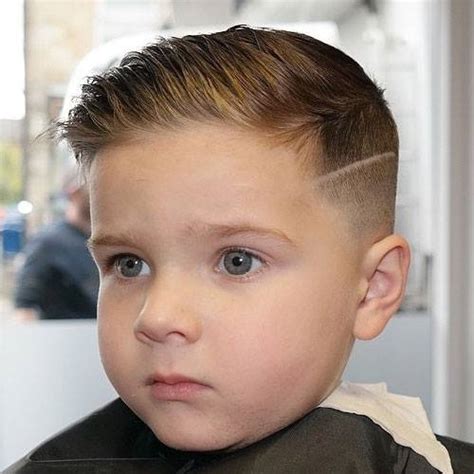 rambut budak lelaki terkini - Robert Wilson