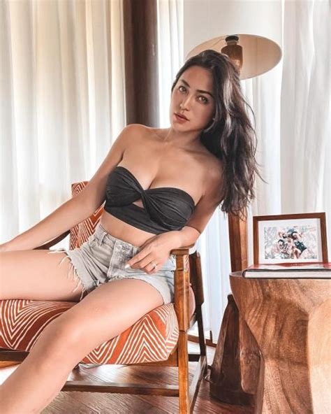 Pesan Menohok Jessica Iskandar untuk Christoper Stefanus Budianto