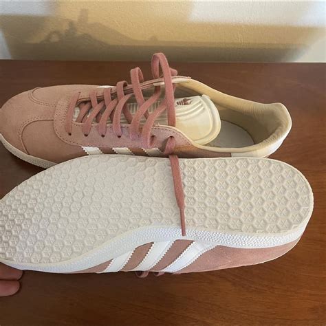 Adidas Gazelle pink size UK6.5 Only worn... - Depop