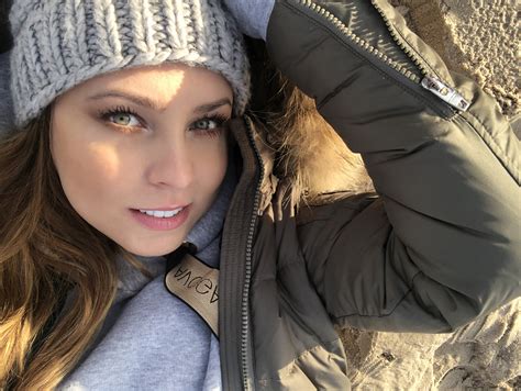 Ewa Sonnet's OnlyFans: Controversy And Fame - Truth or Fiction