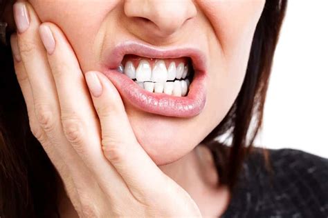 Why Do My Gums Hurt? – Gum Pain Causes And Treatment | General ...