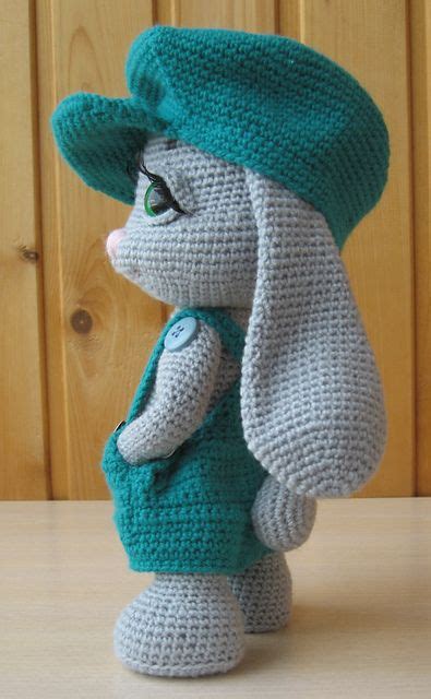 Rowdy-Dowdy Bunny pattern by Nady Strakovskaya | Easter crochet ...