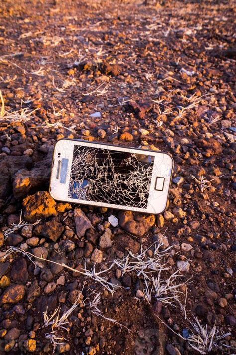 how to know if someone's phone is dead