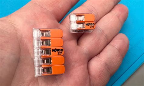 Step-by-Step Instructions on Using a Wago Connector | CitizenSide