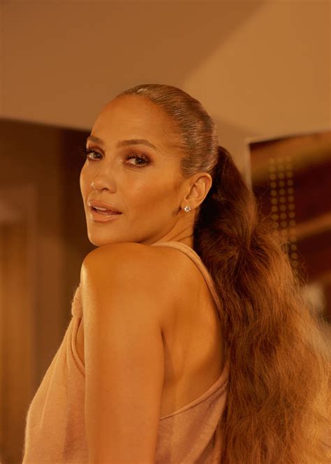 Jennifer Lopez - HawtCelebs