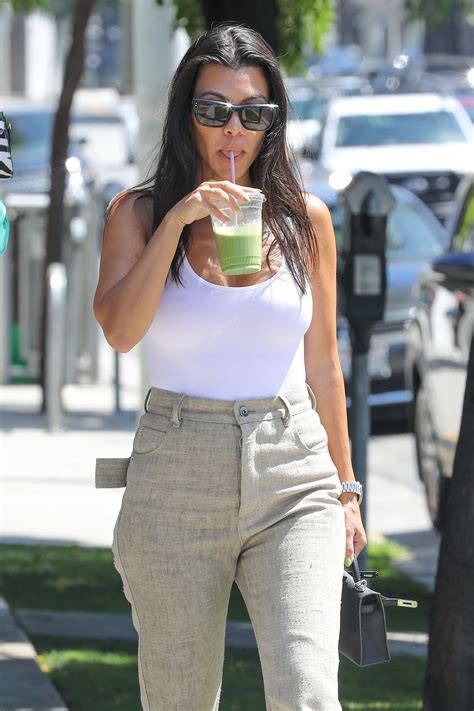 Kourtney Kardashian Showed Her Tits in LA | #The Fappening