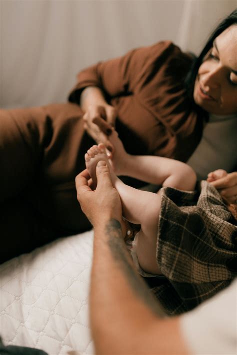 Naomi Swann Love Her Feet Photos, Download The BEST Free Naomi Swann