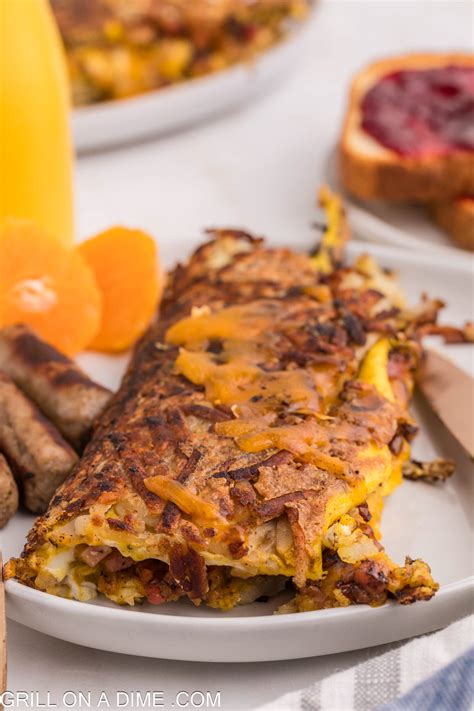 Blackstone Hashbrown Omelette - grillonadime.com
