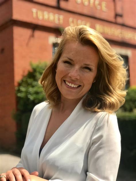 Bargain Hunt star Christina Trevanion wows in glam snap after suffering