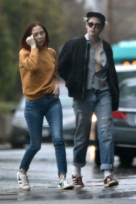 Kristen Stewart Paparazzi Side Boob And Sexy Photos - Thefappening.link