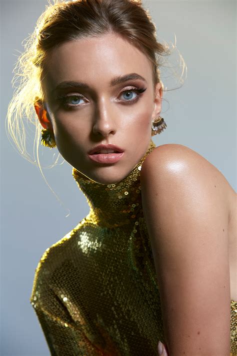 Glamour Girl for Ellements Magazine on Behance