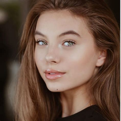 caitlin adams rising star  hollywood