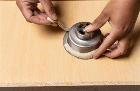 how long does it take plumbers putty to dry