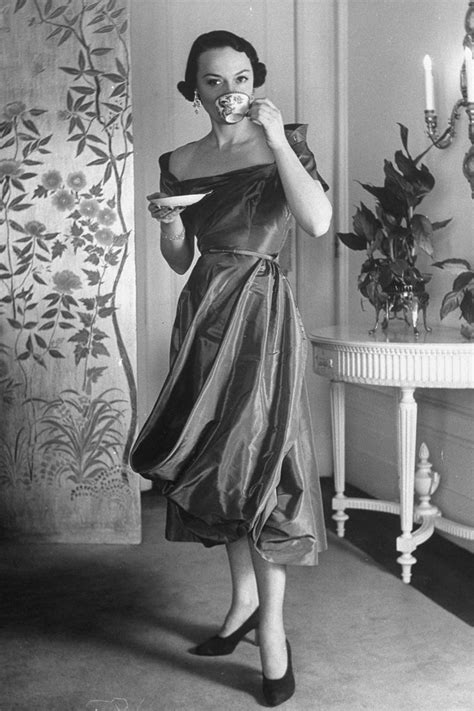 1950s Fashion Photos and Trends - Fashion Trends From The 50s