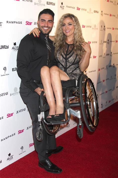 LOS ANGELES, OCT 9 - Tiphany Adams at the Star Magazine Scene Stealers