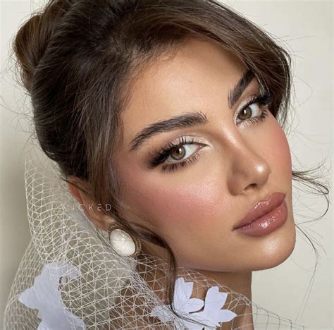 Pin by Sarah Salem on Wedding stuff - makeup, hair, jewelry | Glam ...