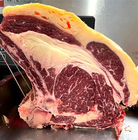 Rib of beef - on-the-bone: 1.5kg (1 rib) | Oink Butchery