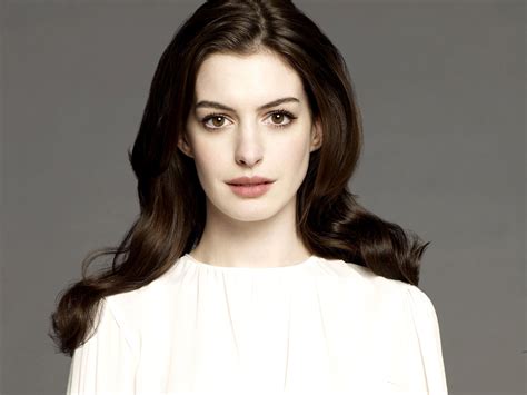 Anne Hathaway 3 Wallpapers | HD Wallpapers | ID #2860