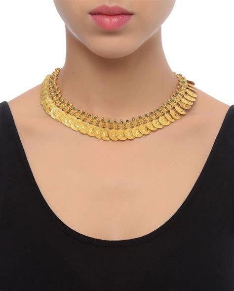 wear  gorgeous necklace    outfits missmalini