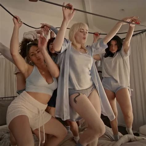 Billie Eilish Twerk