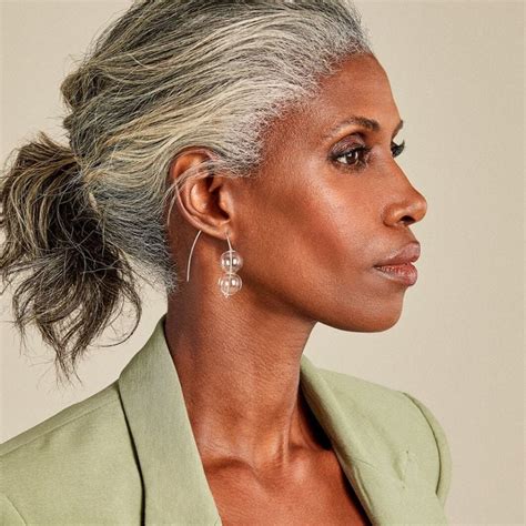 Cor De Cabelo Para 60 Anos - Cabelo para mulher de 60 anos: 11 inspirações de corte que você precisa ...