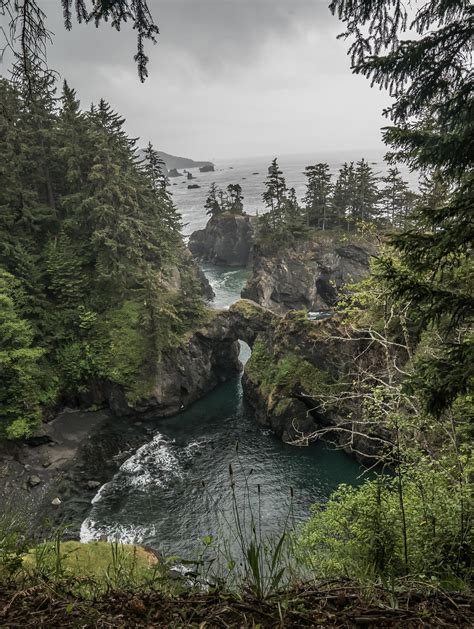 Near secret beach, Oregon coast. OC [5840x3620] : r/EarthPorn