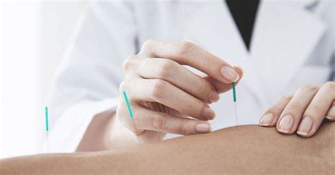 Doctors Find Acupuncture Needles That Were Put Inside A 94-YO Woman's ...