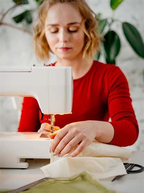 Sewing 101: The Basics of Sewing