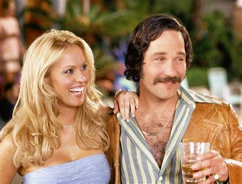 Anchorman: The Legend of Ron Burgundy (2004)