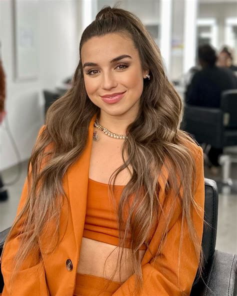 Enola Bedard 🇨🇦💃🏽 | One of my favourite look at @emissionzenith Hair