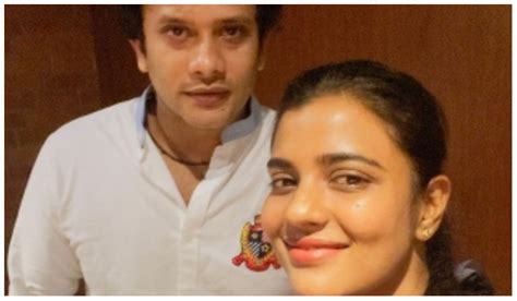 aishwarya rajesh wrote  emotional post   brother   bigg