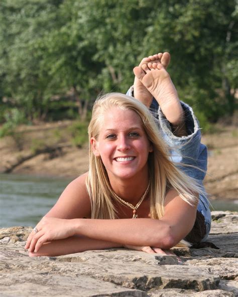 Fred Flid's Barefoot Babes Blog: My Old Stuff: Pics 101 - 110