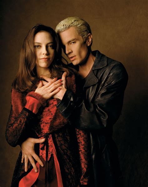 Bild zu Juliet Landau - Bild Juliet Landau, James Marsters - Foto 4 von