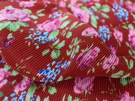 Ткань плиссе BALENCIAGA купить в интернет-магазине Ярмарка Мастеров по ...