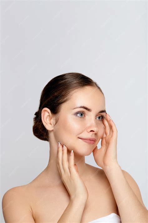 Premium Photo | Beauty Woman face Portrait. Beautiful Spa model Girl