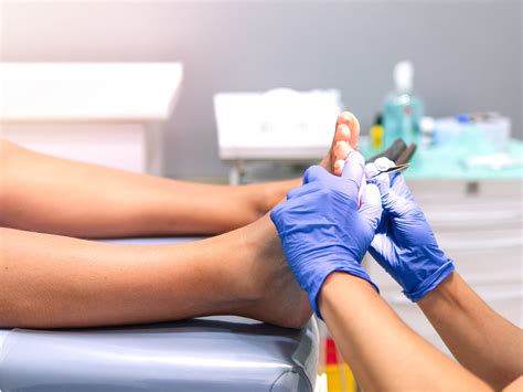 Podiatrists vs Orthopedic Surgeons - Find Your Next Healthcare Job with