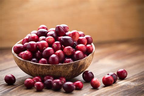 13 Amazing Health Benefits of Cranberries - Natural Food Series