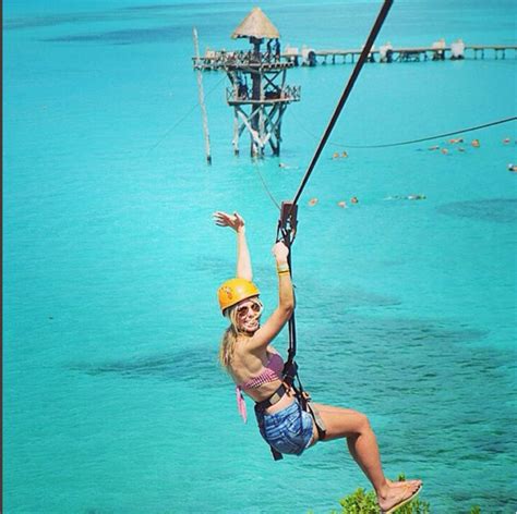 Scenic Snorkeling in Garrafón Natural Reef Park on Isla Mujeres