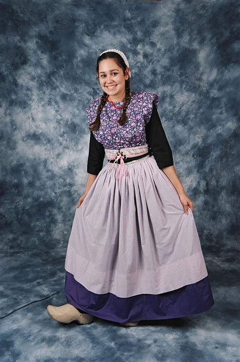 dutch dance costumes