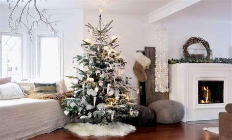 Scandinavian Christmas Decorations - Daily Scandinavian