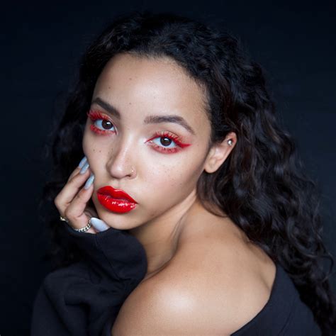 Artist Profile - Tinashe - Pictures