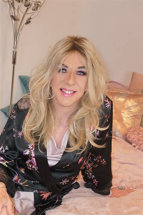 Boudoir Gurl – Crossdresser Heaven