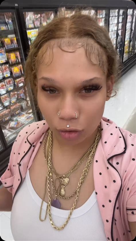 Marselise aka big butt 💋 | Cause I’m just a girl 😩 | Instagram