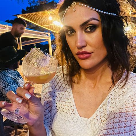 The new Selkirk Essentials collection is officially out!! 😍 Theses