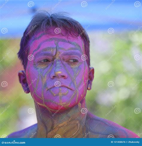 Artists Paint Fully Nude Models of All Shapes and Sizes during 5th NYC