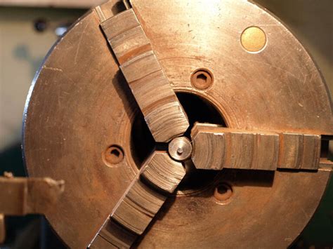 8 Types of Lathe Chuck (With Pictures) | House Grail