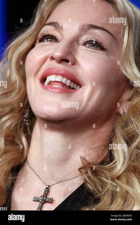 madonna  super bowl  res stock photography  images alamy